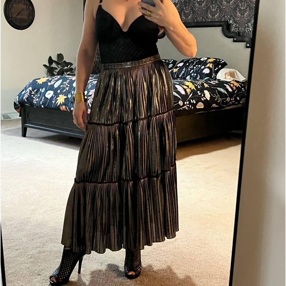 Nicole Miller Metallic Pleated Full Skirt